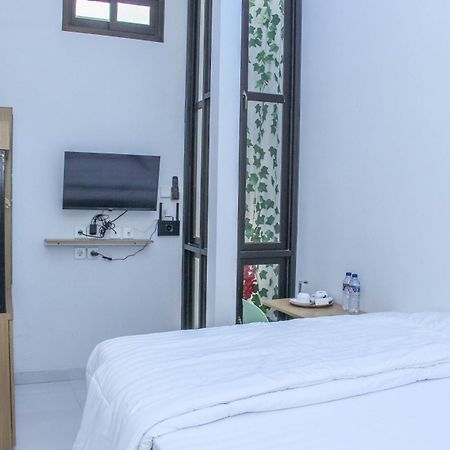 בנדונג Laswi Syariah Guest House מראה חיצוני תמונה